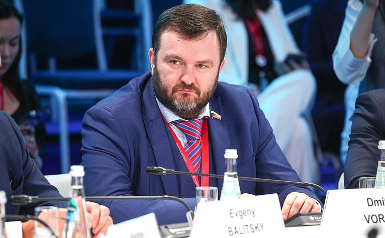 Дмитрий Ворона