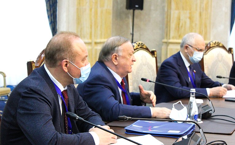 Встреча делегации Российской Федерации с исполняющим обязанности Президента Киргизской Республики Талантом Мамытовым