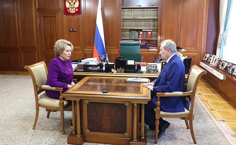 Валентина Матвиенко провела встречу с президентом Российской академии наук Геннадием Красниковым