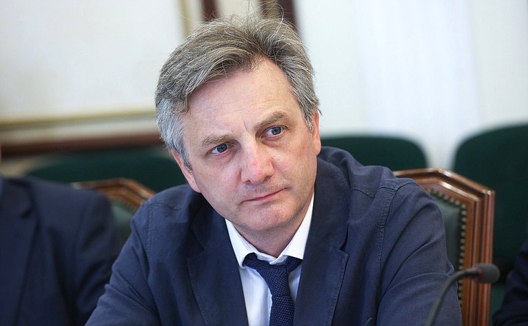 Круглый стол на тему «Сотрудничество Российской Федерации и Китайской Народной Республики как ключевой фактор стабильности в мировых делах»