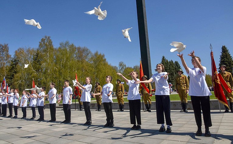 В Йошкар-Оле прошли мероприятиях, посвященных празднованию 77-й годовщины Победы в Великой Отечественной войне