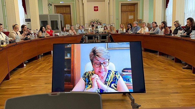 Елена Афанасьева приняла участие в торжественной встрече женщин, занимающихся дипломатической и международной деятельностью