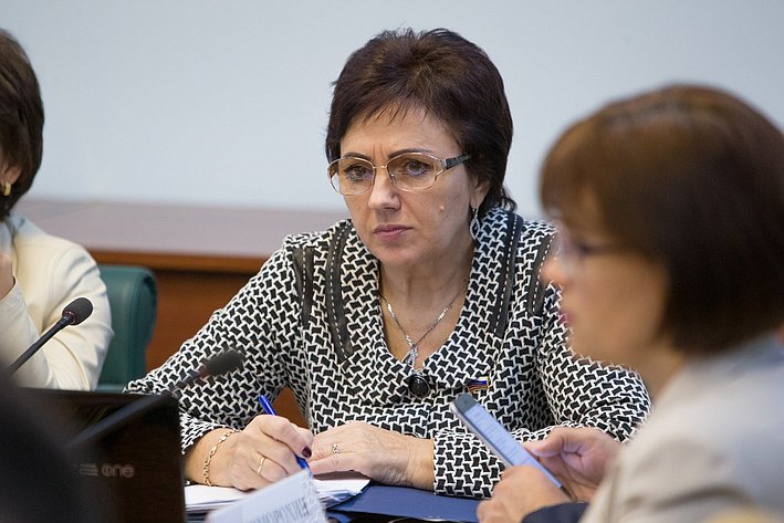 Е. Бибикова Расширенное заседание Комитета СФ по социальной политике