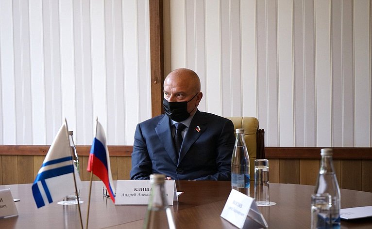 Сенаторы РФ встретились с руководством Республики Алтай