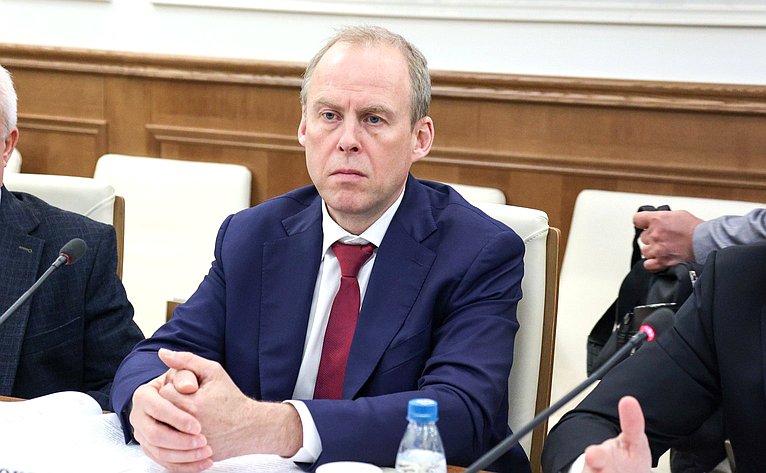 Круглый стол Комитета Совета Федерации по аграрно-продовольственной политике и природопользованию «Проблемы и перспективы развития мелиоративного комплекса Российской Федерации: законодательный аспект»