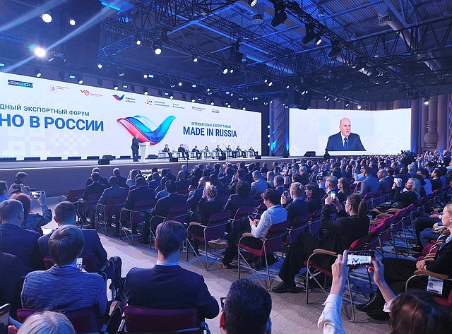 Заместитель Председателя Совета Федерации Николай Журавлёв принял участие работе XIII Международного форума «Сделано в России»
