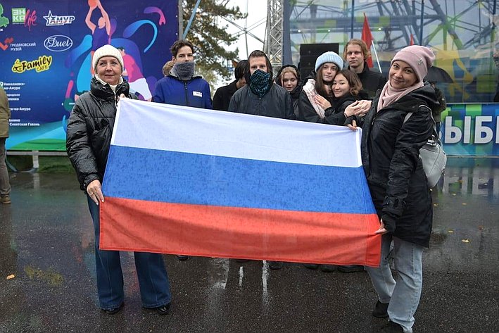 Андрей Базилевский принял участие в митинге-концерте в поддержку военнослужащих – защитников Отечества