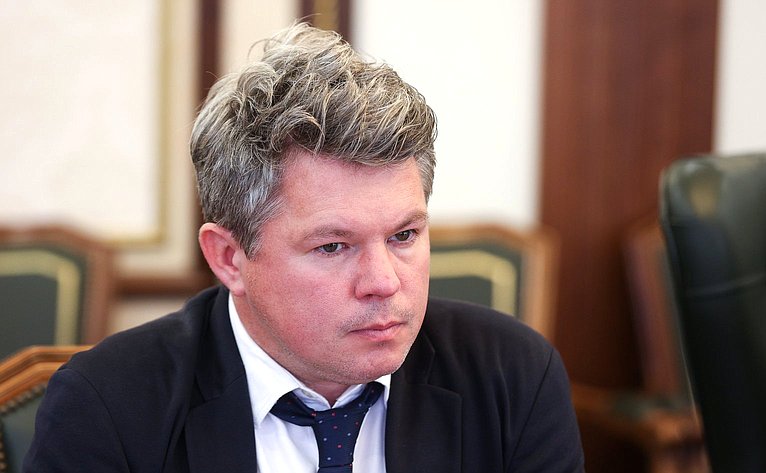 Григорий Карасин провел встречу с постоянным членом делегации Европарламента в Комитете парламентского сотрудничества Россия – ЕС, евродепутатом от Люксембурга Фернаном Картрайзером