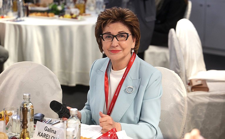 Галина Карелова