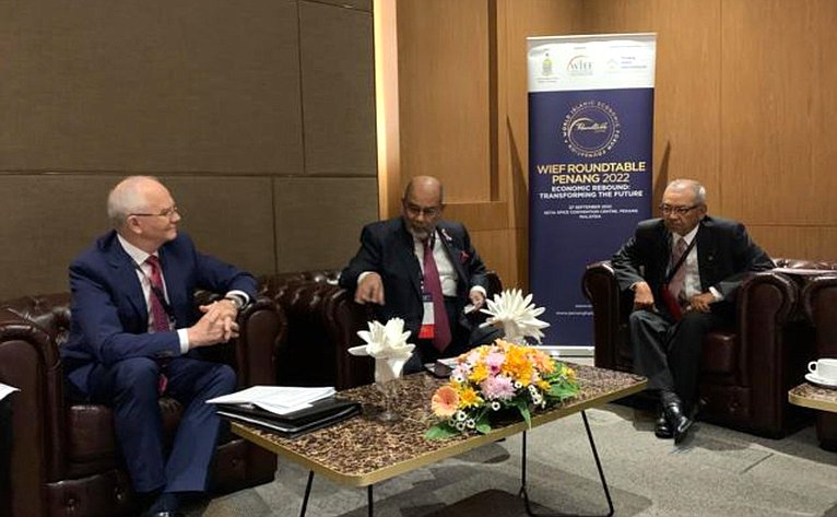 Фарит Мухаметшин принял участие в работе круглого стола Всемирного исламского экономического форума в Малайзии