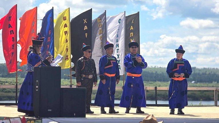 Баир Жамсуев принял участие в национальном троеборье «Бабжын наадан»
