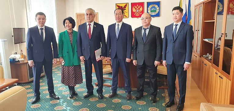 Баир Жамсуев принял участие во встрече делегаций Забайкальского края и Восточного аймака Монголии