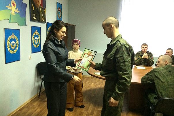 Юлия Вепринцева встретилась с будущими защитниками Отечества в рамках проекта «В армии служить почетно!»