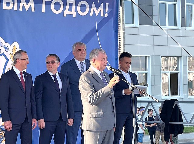 Анатолий Артамонов принял участие в прошедших в Калуге торжественных мероприятиях, посвященных Дню знаний