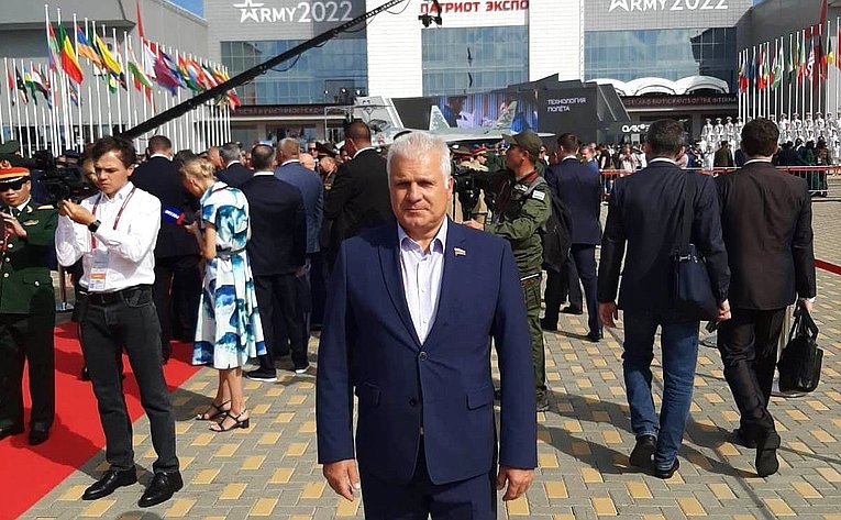 Сергей Мартынов принял участие в открытии Международного военно-технического форума «Армия-2022»
