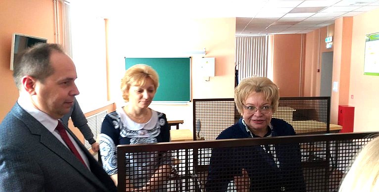 Оксана Хлякина в ходе рабочей поездки в регион посетила Измалковский район