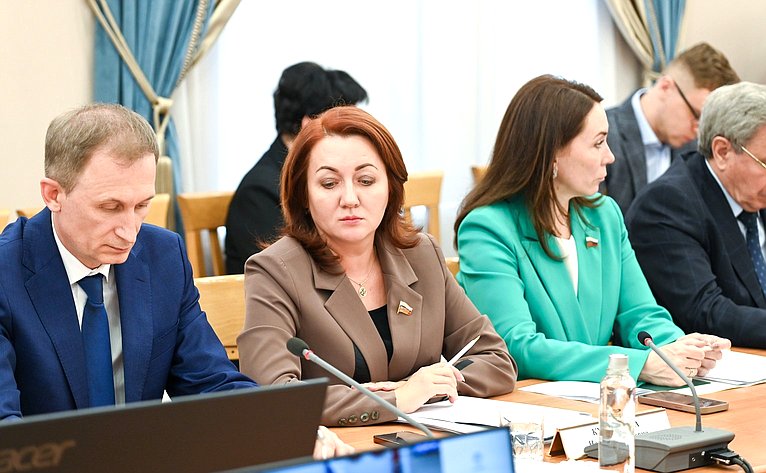 Выездное заседание в Барнауле, посвящённое вопросам реализации Постановления Совета Федерации «О государственной поддержке социально-экономического развития Алтайского края», принятого по итогам Дней Алтайского края в СФ в сентябре 2024 года