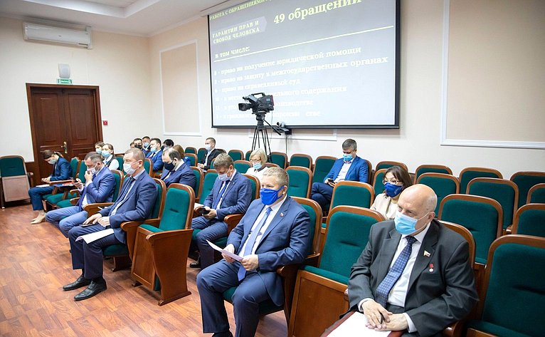 Денис Гусев принял участие в сессии Собрания депутатов Ненецкого автономного округа