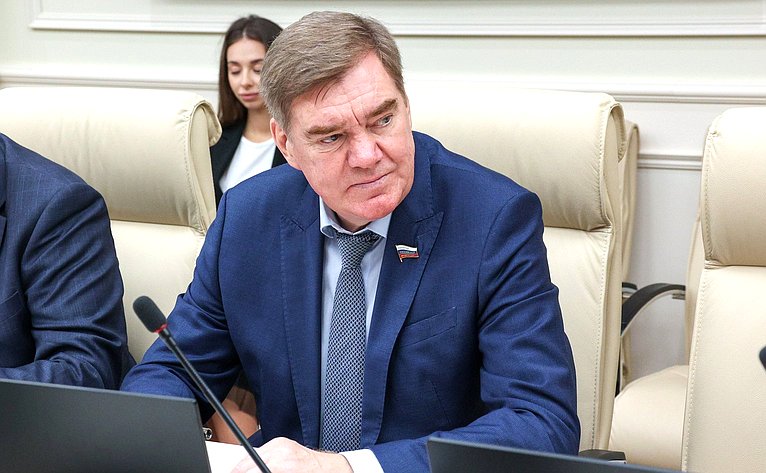 Александр Савин