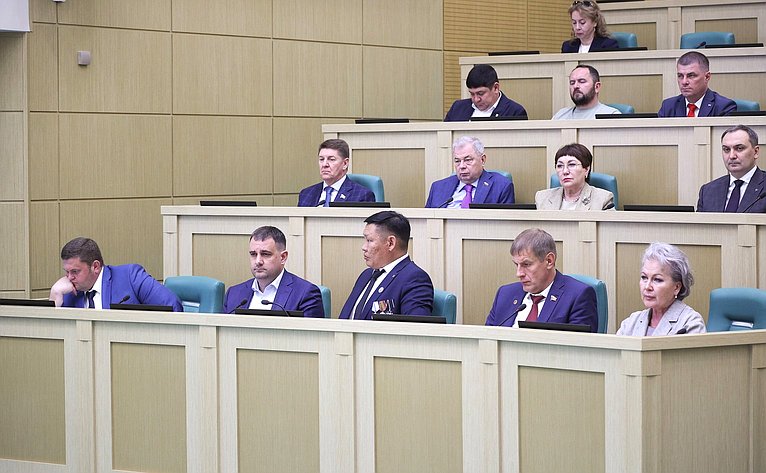 Пленарное заседание Второго Форума тружеников села
