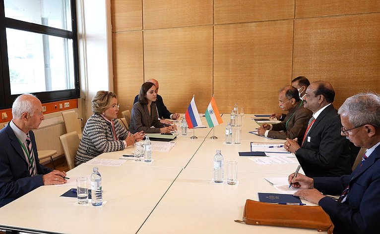Валентина Матвиенко провела встречу со Спикером Народной палаты Парламента Республики Индии Шри Омом Бирлой