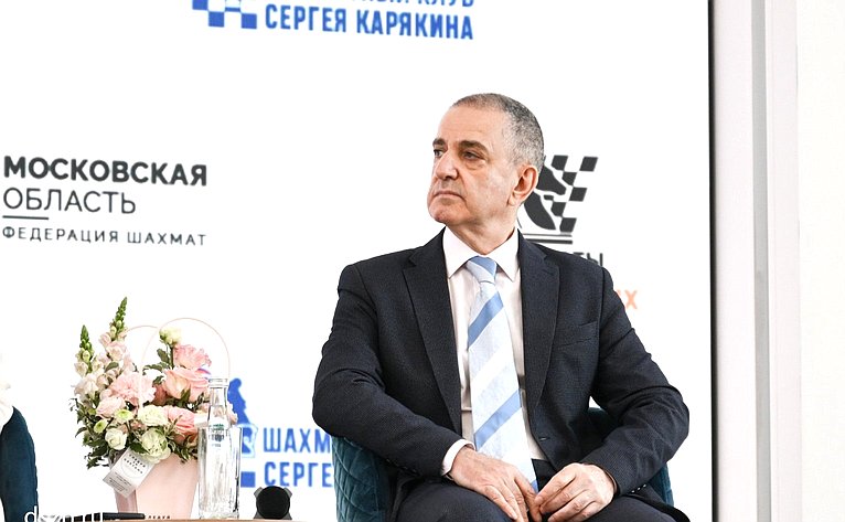 Открытие шахматного клуба в Едином центре поддержки участников СВО