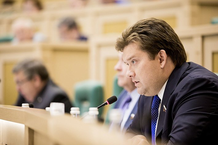 Николай Журавлев на 358 заседании Совета Федерации