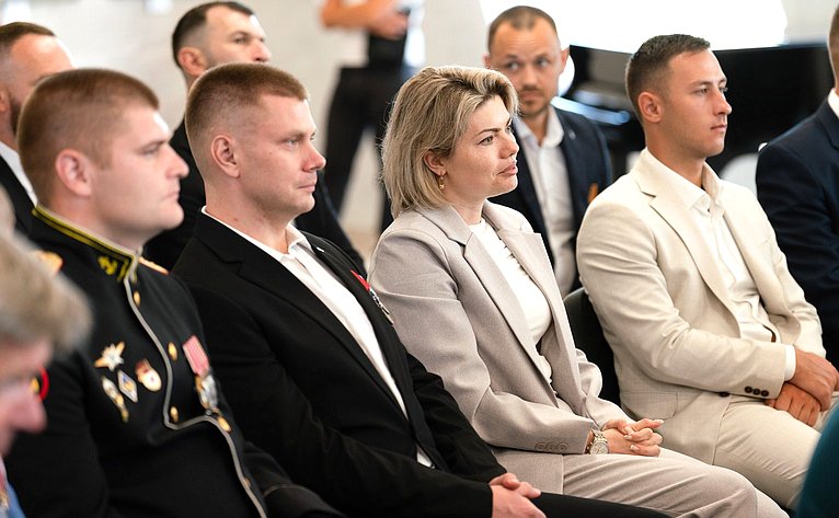 Председатель Совета Федерации Валентина Матвиенко провела встречу с участниками СВО и обсудила ход реализации важнейших социальных и инфраструктурных проектов