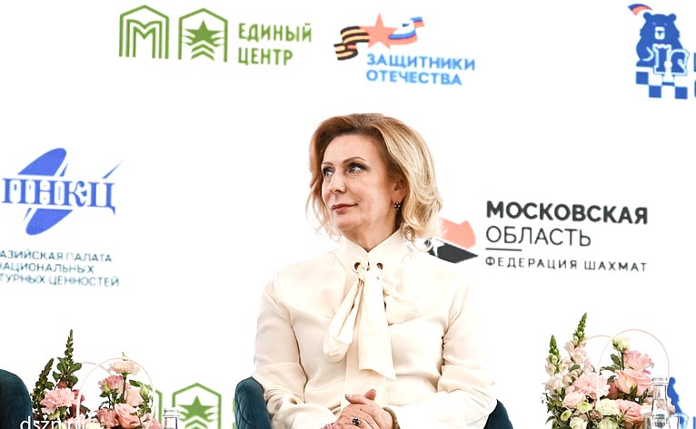 Инна Святенко