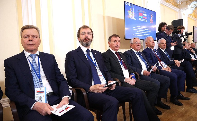 Встреча Председателя СФ Валентины Матвиенко и Председателя Совета Республики Национального собрания Республики Беларусь Натальи Кочановой с руководителями органов государственной власти субъектов Российской Федерации и регионов Республики Беларусь