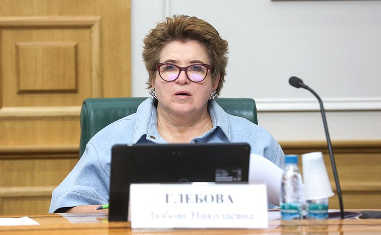 Любовь Глебова