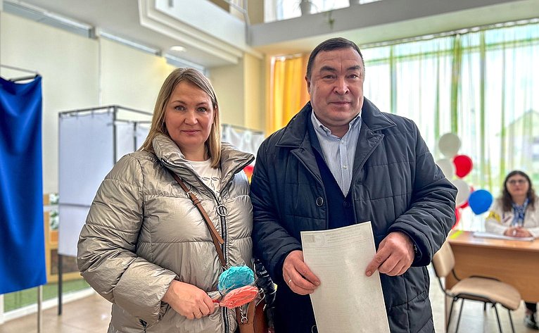 Александр Новьюхов проголосовал на выборах Президента Российской Федерации