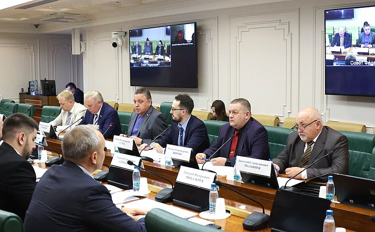Совещание, посвященное предложениям по повышению эффективности контрольно-надзорной деятельности в отношениях по обеспечению безопасности при эксплуатации газового оборудования в жилом фонде