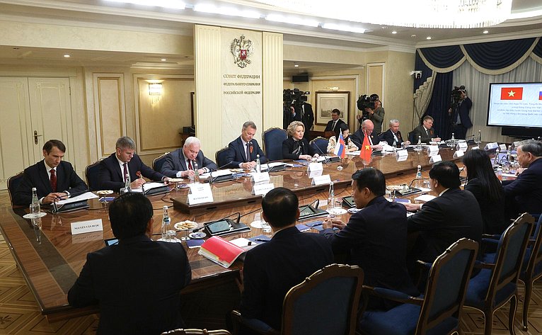 Валентина Матвиенко провела встречу с Генеральным секретарем Центрального комитета Коммунистической партии Вьетнама То Ламом