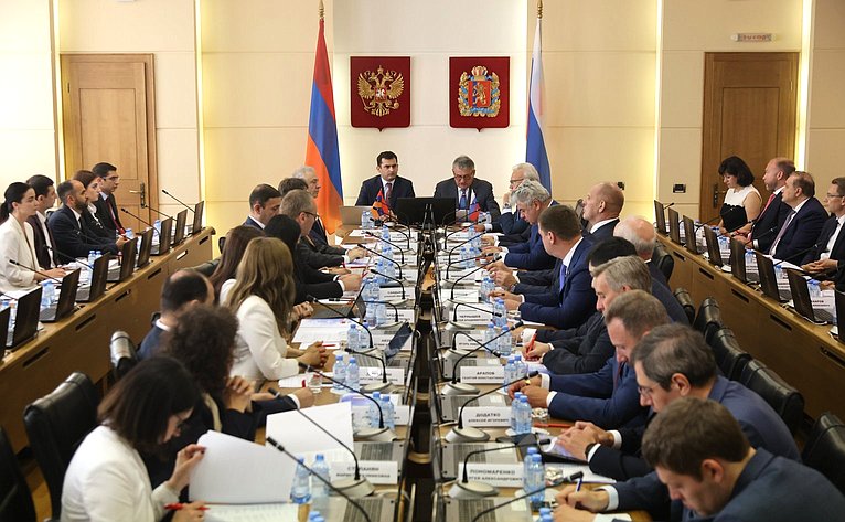 Заседание Межпарламентской комиссии по сотрудничеству Федерального Собрания РФ и Национального собрания Республики Армения