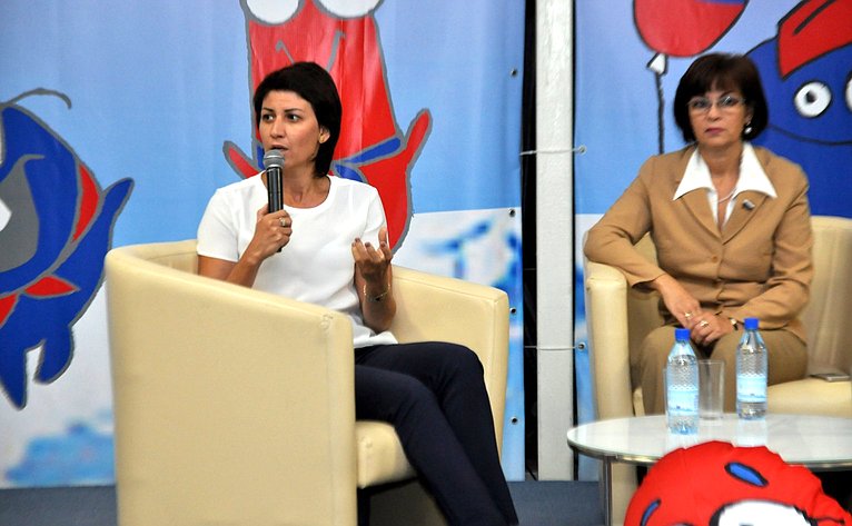 Т. Лебедева и Е. Попова приняли участие в Первом Международном форуме вожатых в Анапе