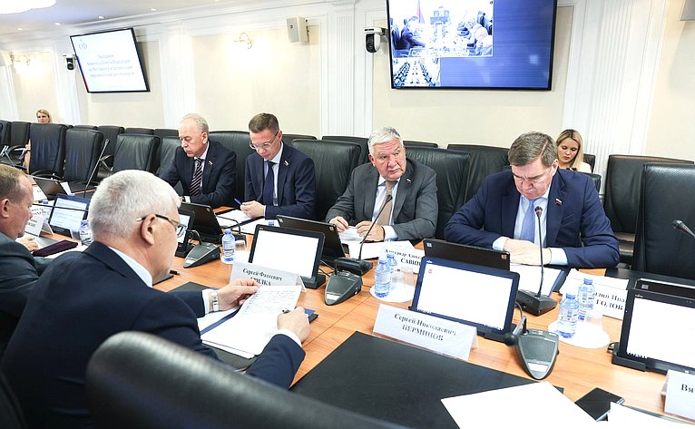 Заседание Комитета СФ по Регламенту и организации парламентской деятельности