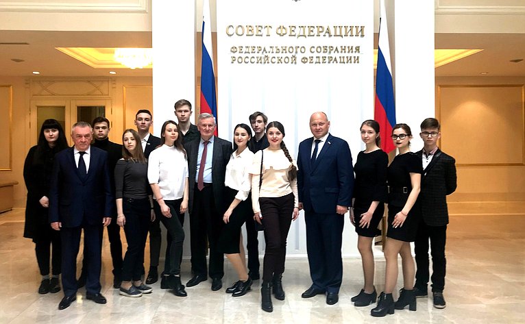 Алексей Кондратенко и Владимир Бекетов провели встречу со студентами из региона, обучающимися в московских вузах