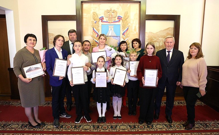 Геннадий Ягубов и Михаил Афанасов наградили победителей Девятой Всероссийской школы-конкурса «Портрет твоего края»