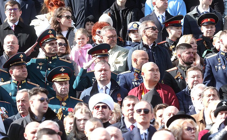 Председатель Совета Федерации Валентина Матвиенко присутствовала на военном параде в ознаменование 80-й годовщины Великой Победы
