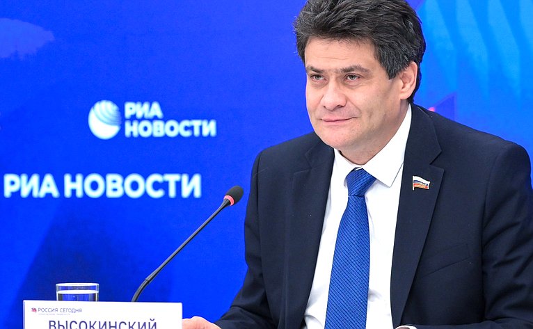 Александр Высокинский