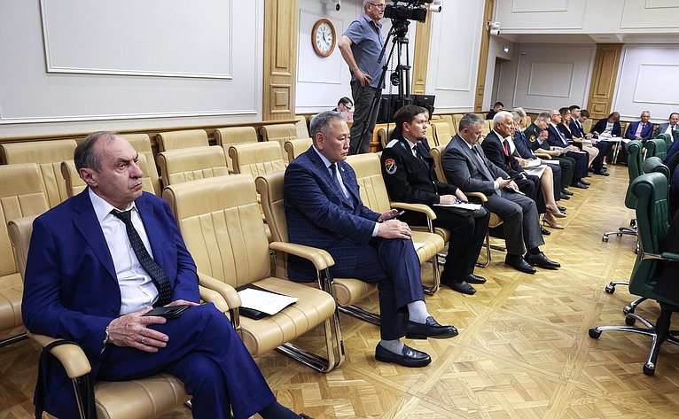Заседание Совета по военно-патриотическому воспитанию граждан при Совете Федерации ФС РФ