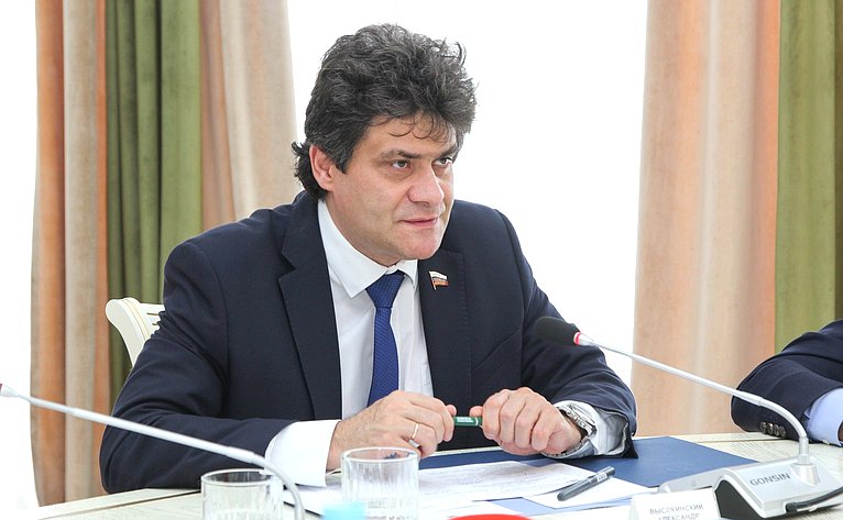 Александр Высокинский