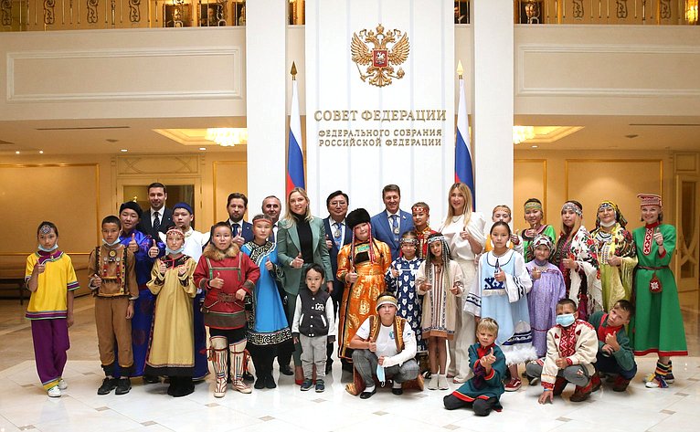 В Совете Федерации вручили награды победителям Международного культурно-образовательного проекта «Таланты Арктики. Дети»