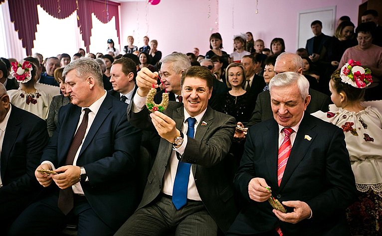 Андрей Шевченко и Юрий Берг приняли участие в церемонии открытия детского сада «Теремок» в районном центре Илек