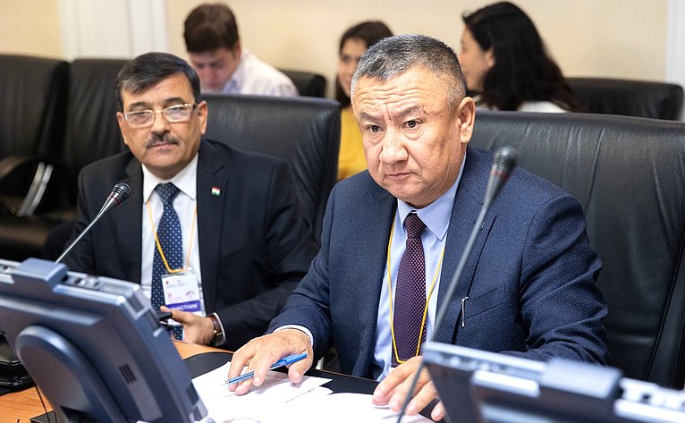 «Круглый стол» Комитета СФ по международным делам о совершенствовании правовых основ сотрудничества с Таджикистаном