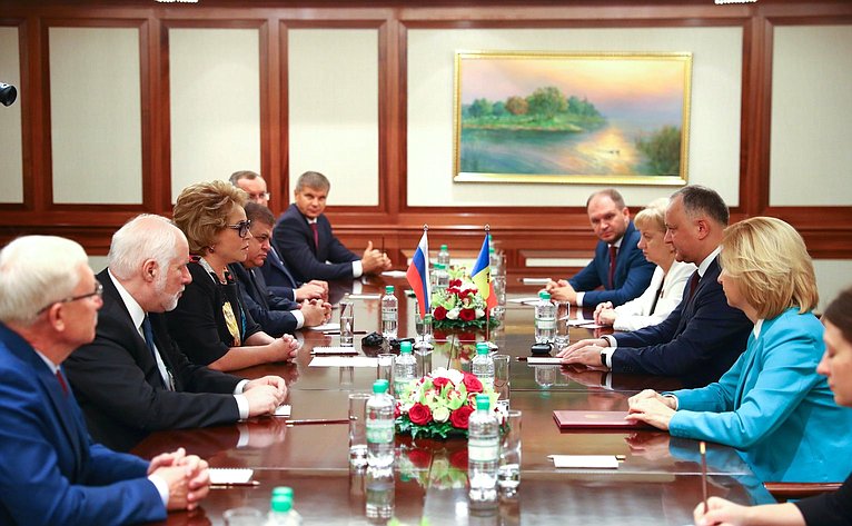 Встреча В. Матвиенко с Президентом Молдавии И. Додоном