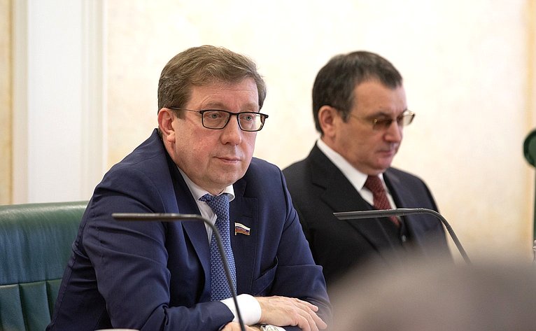 Встреча членов Совета Федерации с Министром природных ресурсов и экологии Д. Кобылкиным