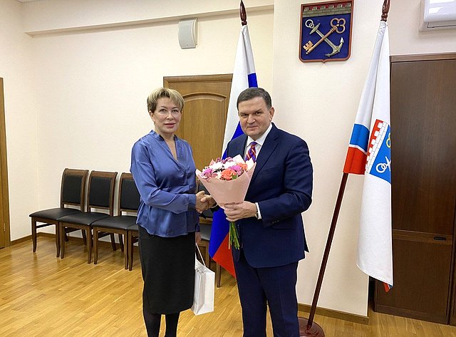 Сергей Перминов провел беседу с заместителем председателя регионального Законодательного Собрания Татьяной Тюриной