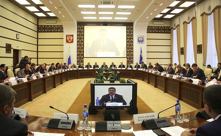 Константин Косачев провел выездное заседание Комитета СФ в Улан-Удэ (Республика Бурятия)